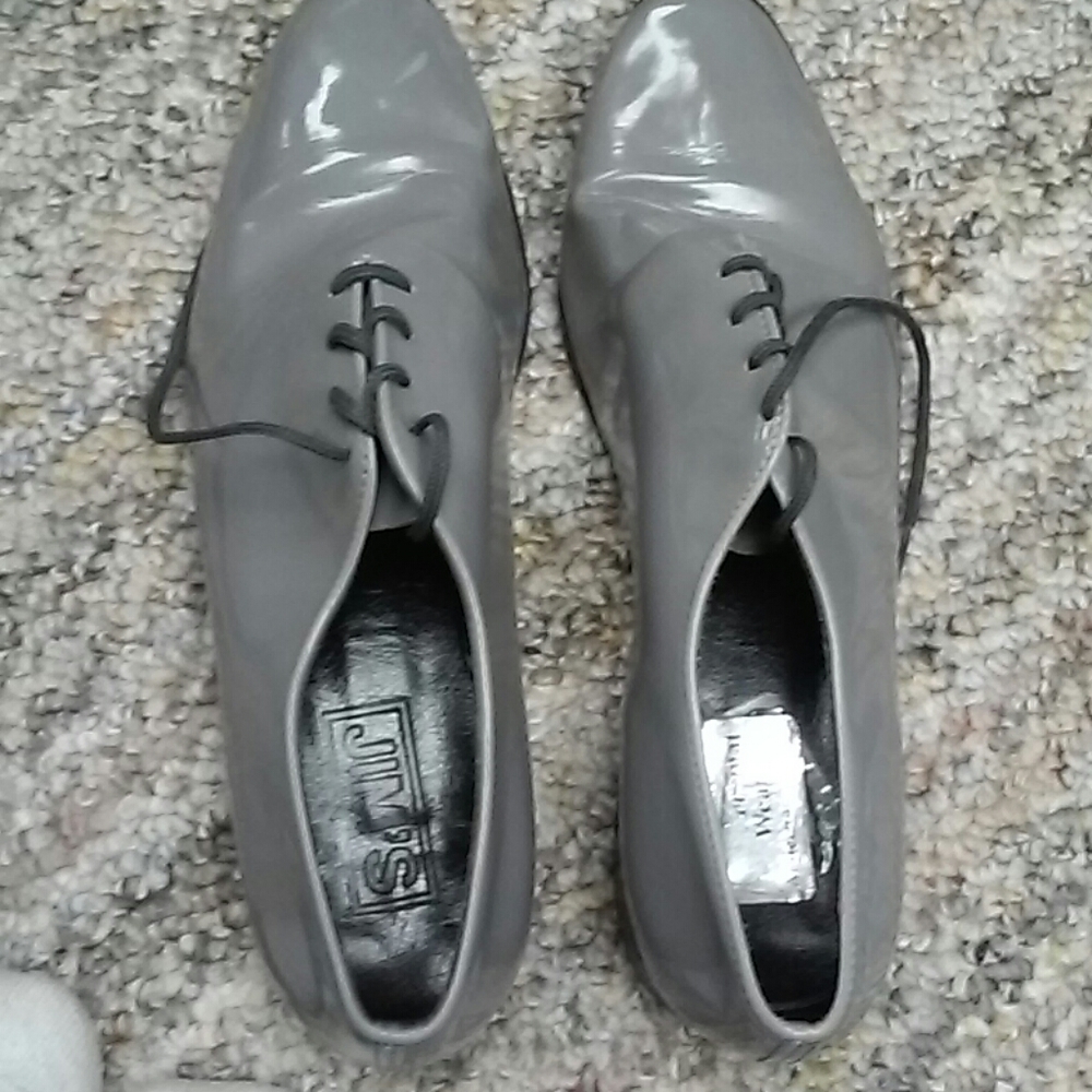 Mens dress shoes